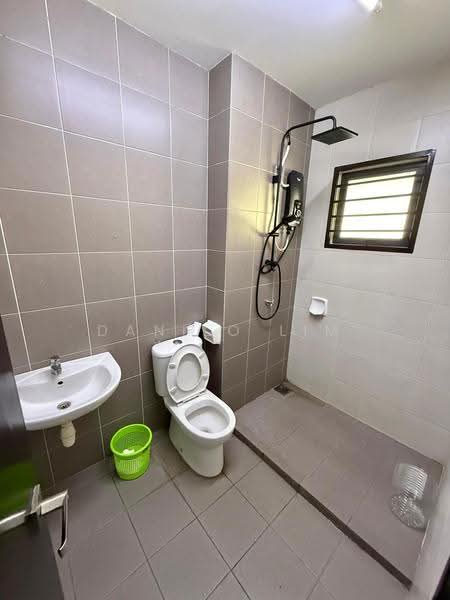 2-storey Terraced House for Sale in Bandar Damai Perdana (Cheras) - Danilo Lim - Bathroom - PropertyGuru.com.my