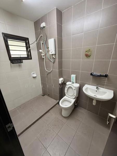 2-storey Terraced House for Sale in Bandar Damai Perdana (Cheras) - Danilo Lim - Bathroom - PropertyGuru.com.my