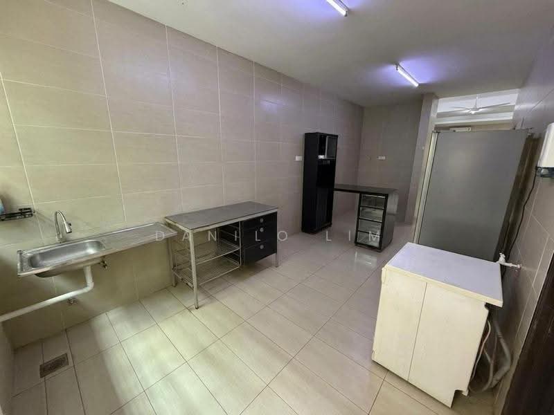 2-storey Terraced House for Sale in Bandar Damai Perdana (Cheras) - Danilo Lim - Kitchen - PropertyGuru.com.my