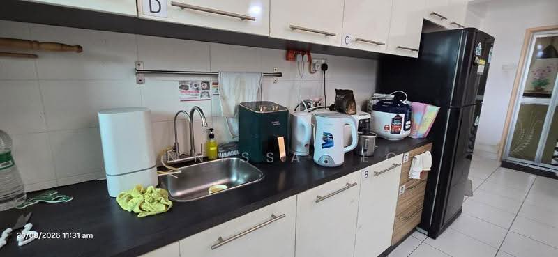 Kondominium untuk Dijual di First Residence (Residensi Unggul) - Annissa Yeo - Kitchen - PropertyGuru.com.my