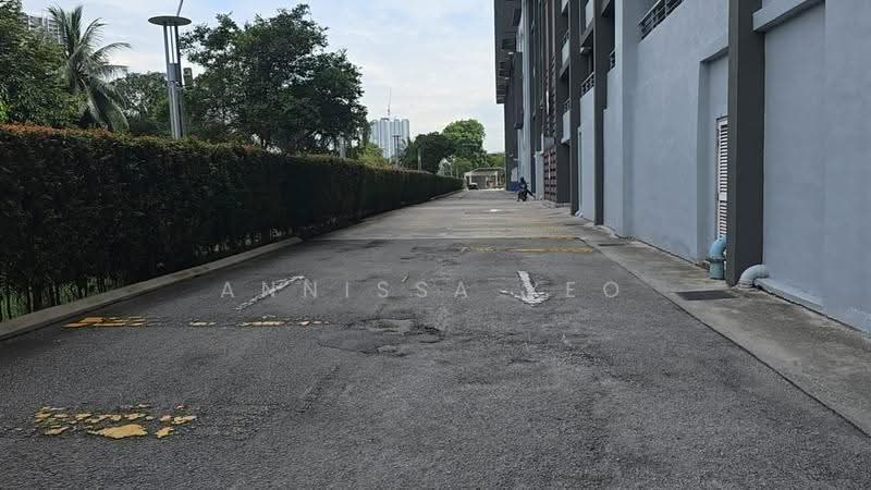 Kondominium untuk Dijual di First Residence (Residensi Unggul) - Annissa Yeo - Exterior - PropertyGuru.com.my