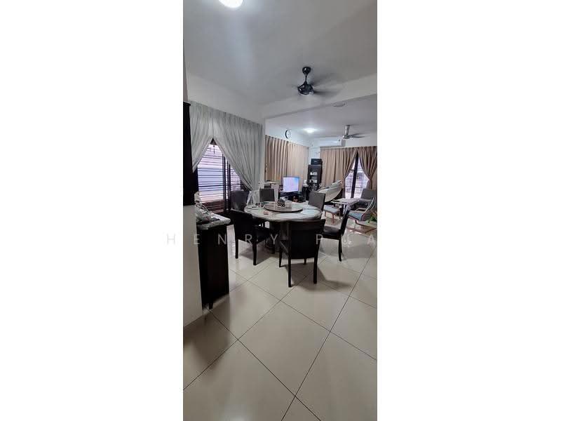 Rumah Berkembar untuk Dijual di Taman Nusa Idaman (Iskandar Puteri (Nusajaya)) - Henry Pua - Living Room - PropertyGuru.com.my