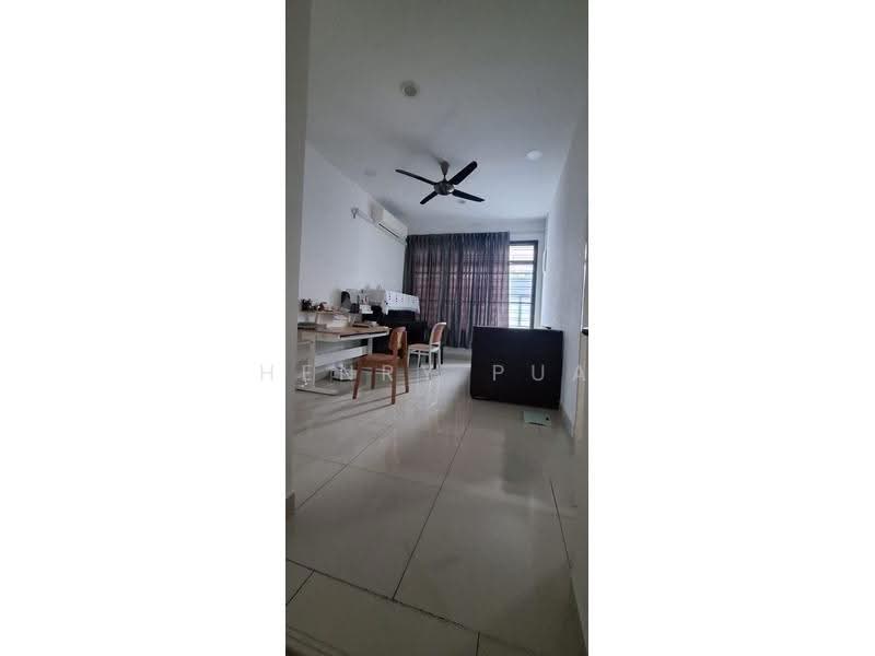 Rumah Berkembar untuk Dijual di Taman Nusa Idaman (Iskandar Puteri (Nusajaya)) - Henry Pua - Living Room - PropertyGuru.com.my