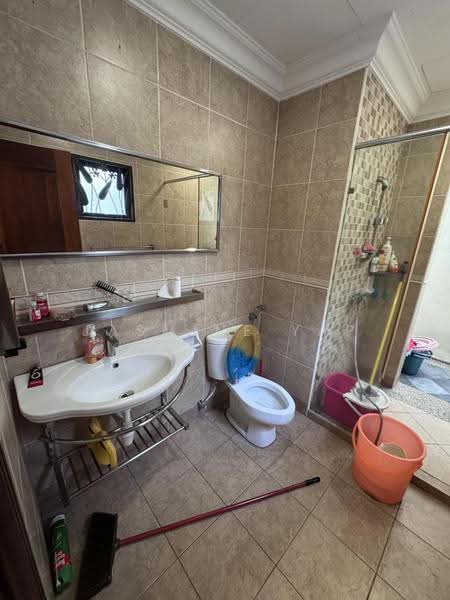 Bungalow House for Sale in Bandar Damai Perdana (Cheras) - Jasmine Yap - Bathroom - PropertyGuru.com.my