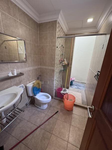 Bungalow House for Sale in Bandar Damai Perdana (Cheras) - Jasmine Yap - Bathroom - PropertyGuru.com.my