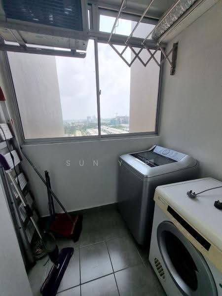 Apartment for Rent at Austin Suites (Permata Austin) - Sun Yap - Balcony - PropertyGuru.com.my