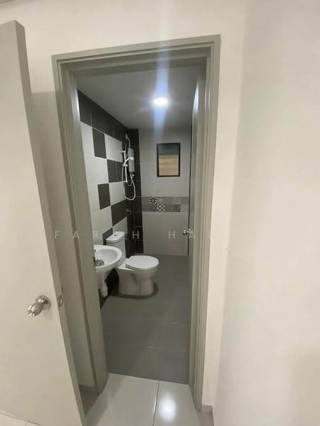 Kediaman Servis untuk Disewa di Residensi Emas - Farah Hanan - Bathroom - PropertyGuru.com.my