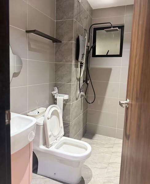 Service Residence for Rent at Veranda Residence - Vancy Lim - Bathroom - PropertyGuru.com.my