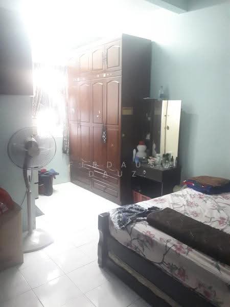Apartment for Sale at Taman Seri Setanggi - Firdaus Dauz - Bedroom - PropertyGuru.com.my