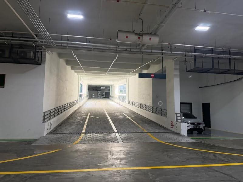 Shop / Office untuk Dijual di Taman Sains Selangor (Kota Damansara) - Bryan Yeo - Car Park - PropertyGuru.com.my
