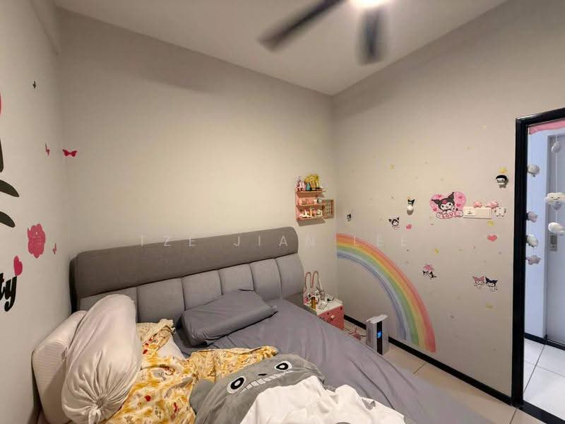 Service Residence for Sale at 8Scape Residence @ Sutera - TZE JIAN LEE - Bedroom - PropertyGuru.com.my