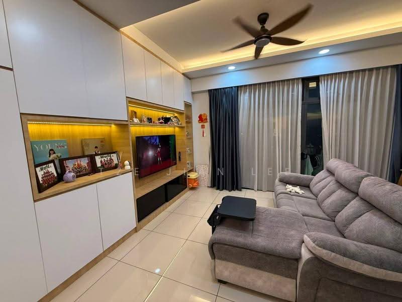 Service Residence for Sale at 8Scape Residence @ Sutera - TZE JIAN LEE - Living Room - PropertyGuru.com.my