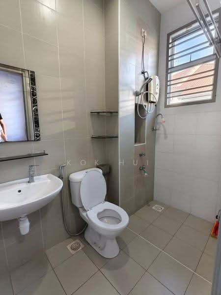Rumah Teres 2-Tingkat untuk Dijual di Taman Impian Emas (Skudai) - Kok Hui - Bathroom - PropertyGuru.com.my