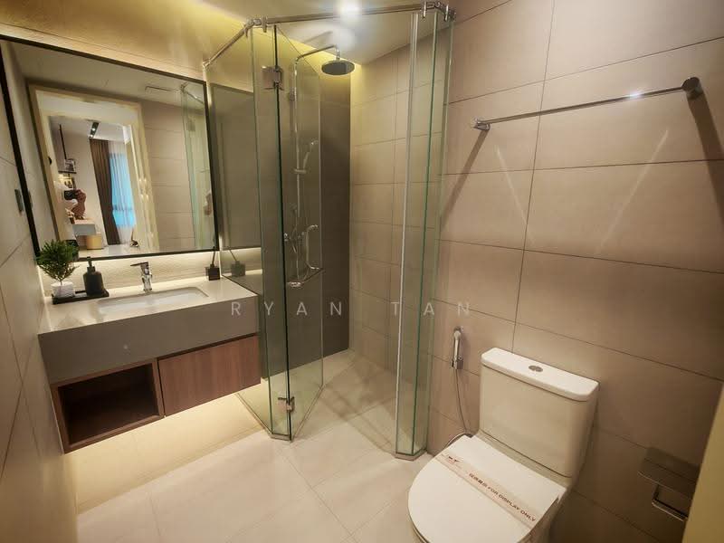 Pangsapuri untuk Dijual di R&F Princess Cove Phase 3-New Casa Suites - Ryan Tan - Bathroom - PropertyGuru.com.my
