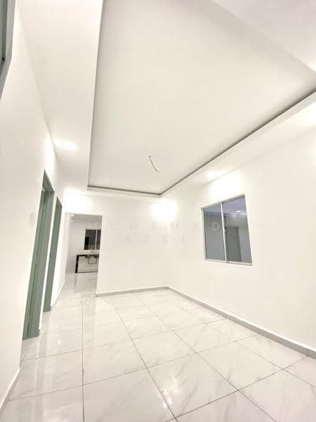 1-storey Terraced House for Sale in Taman Dahlia (Tampoi) - MUHAMAD AZRI - PropertyGuru.com.my
