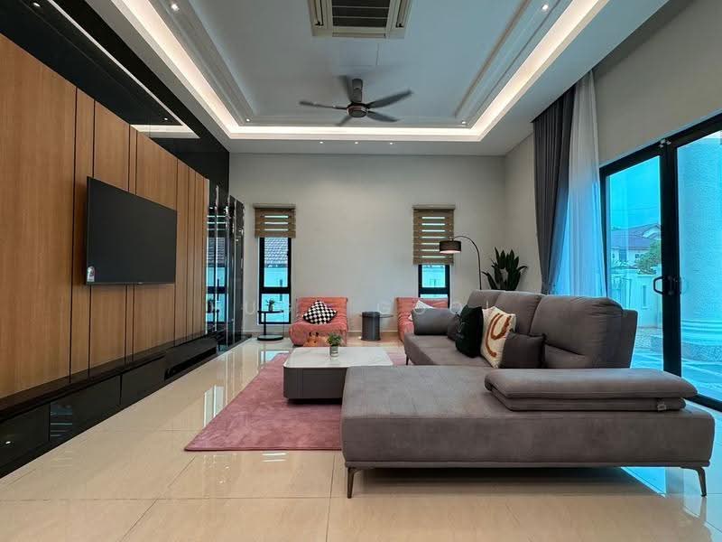 Bungalow House for Rent in Saujana Impian (Kajang) - Hugo Gooi - Living Room - PropertyGuru.com.my