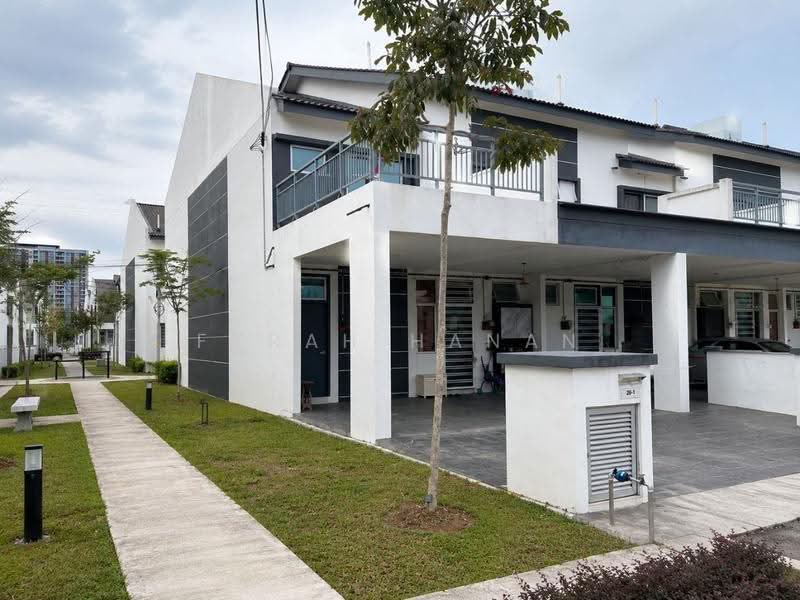 Rumah Bandar untuk Disewa di Dengkil (Selangor) - Farah Hanan - Exterior - PropertyGuru.com.my