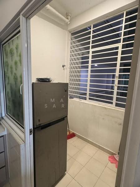 Kediaman Servis untuk Disewa di Saville D'lake - Malik Sarwar - Balcony - PropertyGuru.com.my