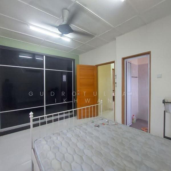 Rumah Teres 2-Tingkat untuk Dijual di Taman Putra Perdana (Puchong) - Gudrotullah Ikhwan - Bedroom - PropertyGuru.com.my