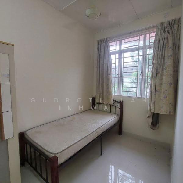 Rumah Teres 2-Tingkat untuk Dijual di Taman Putra Perdana (Puchong) - Gudrotullah Ikhwan - Bedroom - PropertyGuru.com.my
