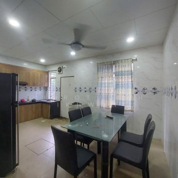 Rumah Teres 2-Tingkat untuk Dijual di Taman Putra Perdana (Puchong) - Gudrotullah Ikhwan - Kitchen - PropertyGuru.com.my