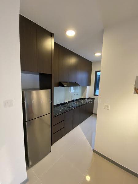 Service Residence for Sale at United Point (Residensi Berpadu) - Kayden Bong - Kitchen - PropertyGuru.com.my