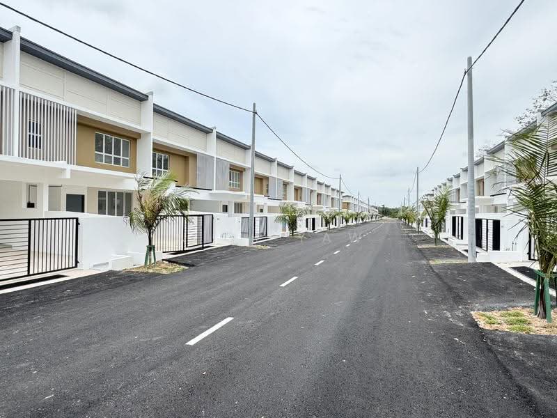 Rumah Teres untuk Dijual di Jasin (Melaka) - Nick Yaw - Exterior - PropertyGuru.com.my
