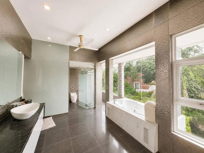 Bungalow House for Sale in Damansara Heights (Kuala Lumpur) - Shiqin Saidin - Bathroom - PropertyGuru.com.my