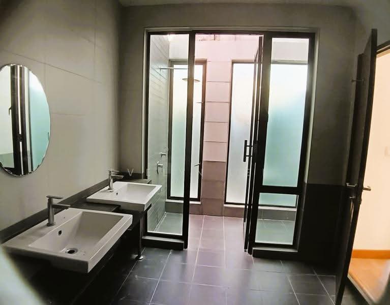 3-storey Terraced House for Sale in Prima Selayang (Selayang) - Evelyn Lee - Bathroom - PropertyGuru.com.my