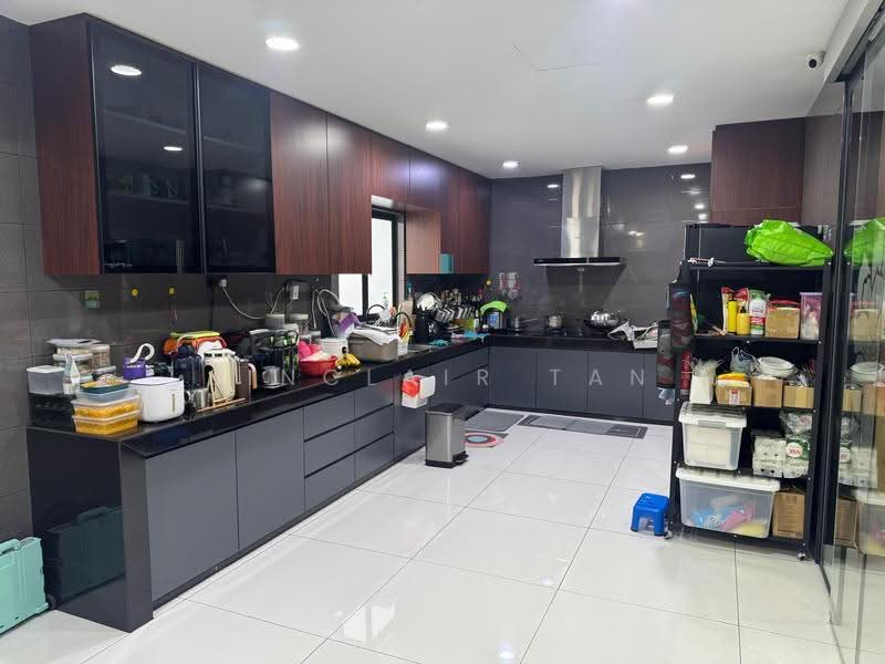 Bungalow House untuk Dijual di Ambang Botanic (Klang) - Sinclair Tan - Kitchen - PropertyGuru.com.my