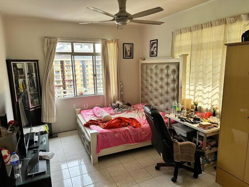 Kondominium untuk Dijual di Platinum Hill PV 3 - Lucas Tan - Bedroom - PropertyGuru.com.my