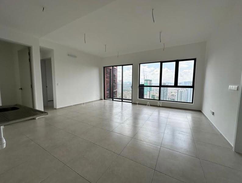 Kondominium untuk Dijual di EdgeWood Residences @ SkySanctuary - Lucas Tan - Living Room - PropertyGuru.com.my