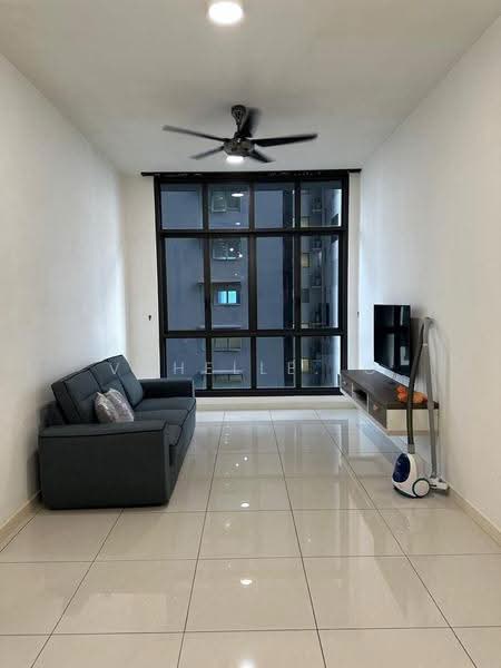 Kediaman Servis untuk Disewa di Setia Sky 88 - Vchelle. C - Living Room - PropertyGuru.com.my