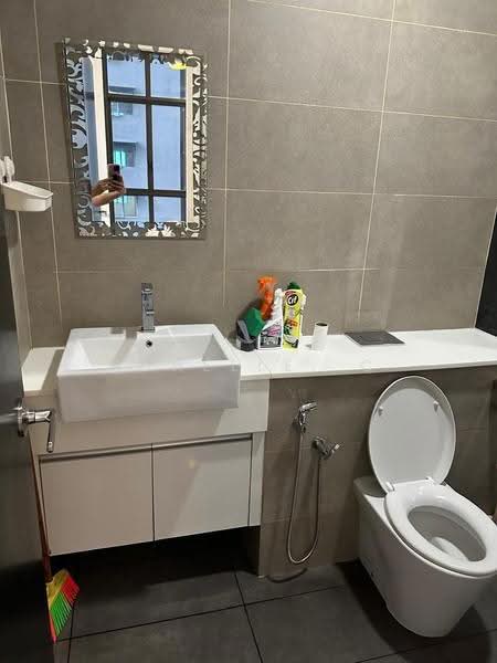 Kediaman Servis untuk Disewa di Setia Sky 88 - Vchelle. C - Bathroom - PropertyGuru.com.my