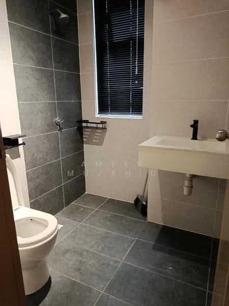 Kediaman Servis untuk Disewa di Residensi MH Platinum 2 - Ameer Mujahid - Bathroom - PropertyGuru.com.my