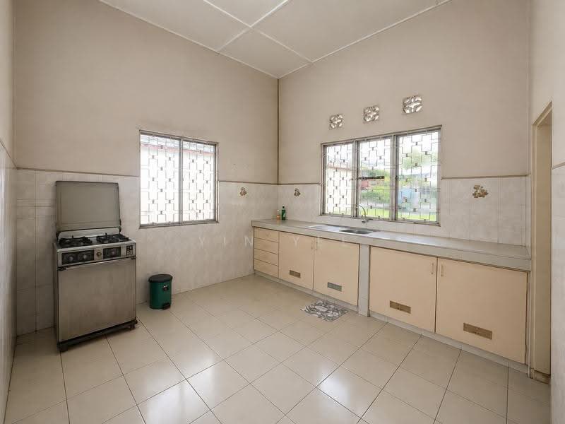 Bungalow House untuk Dijual di Seksyen 12 (Petaling Jaya) - Yin Yee - Kitchen - PropertyGuru.com.my