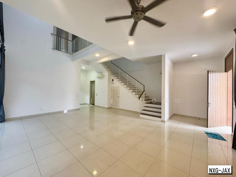 Semi-Detached House for Rent in Setia Alam (Selangor) - Adeline Foong - Living Room - PropertyGuru.com.my