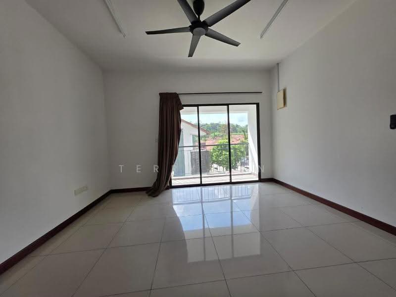 Rumah Berkembar untuk Dijual di Taman Nusa Idaman (Iskandar Puteri (Nusajaya)) - Terry Tan - Living Room - PropertyGuru.com.my