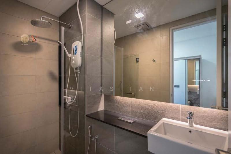 Kediaman Servis untuk Disewa di Lot 15 - Vitas Tan - Bathroom - PropertyGuru.com.my