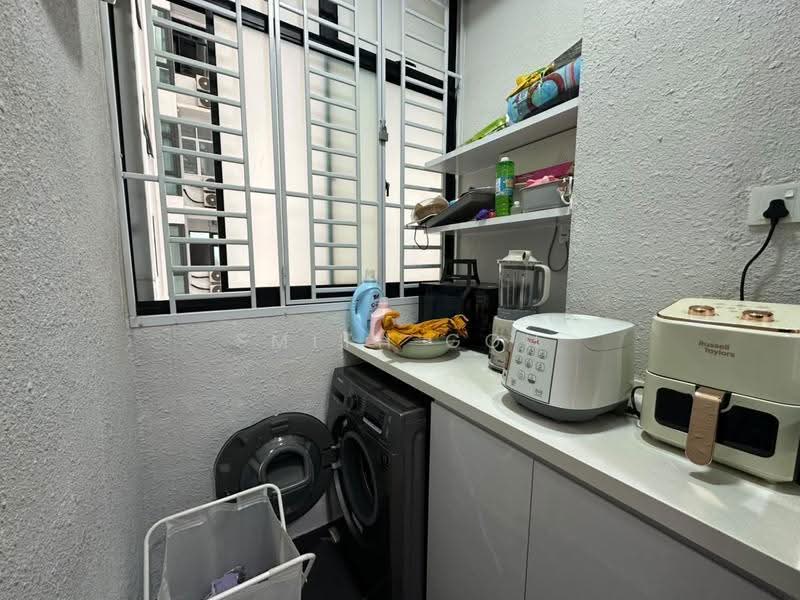 Service Residence for Sale at 8Scape Residence @ Sutera - Smith Goh - Interior - PropertyGuru.com.my