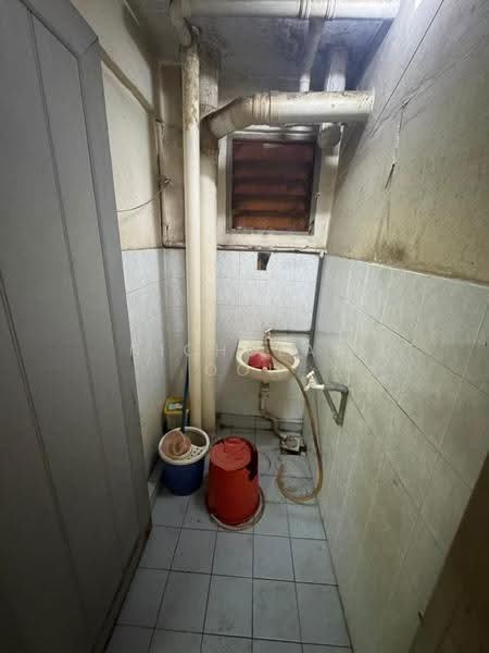 Flat for Rent at Taman Sri Sentosa - Nicholas Ooi - Bathroom - PropertyGuru.com.my