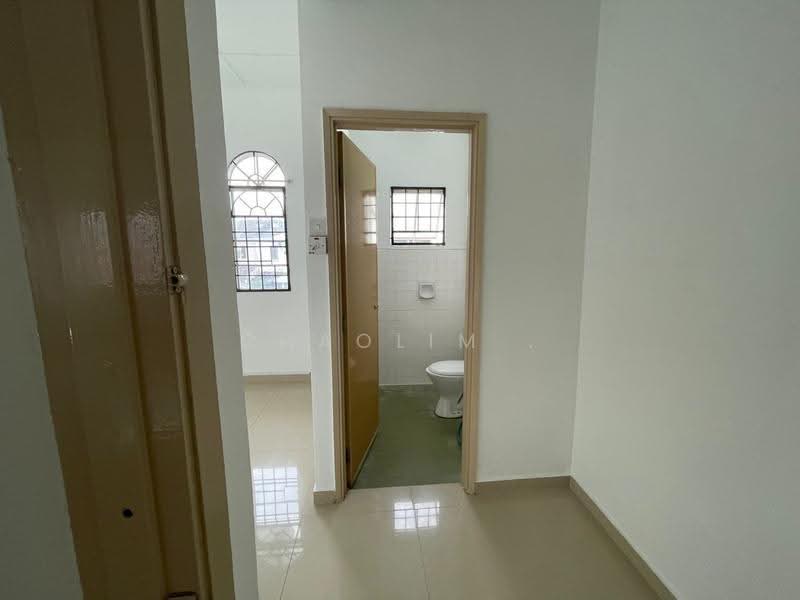 Rumah Teres 2-Tingkat untuk Dijual di Taman Mastiara (Jalan Ipoh) - ChaoLim . - Bathroom - PropertyGuru.com.my