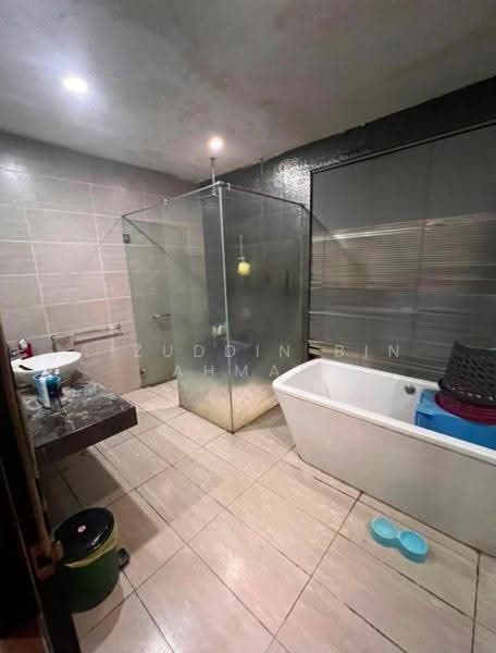 Rumah Berkembar untuk Dijual di Presint 8 (Putrajaya) - Aizuddin bin Ahmad - Bathroom - PropertyGuru.com.my
