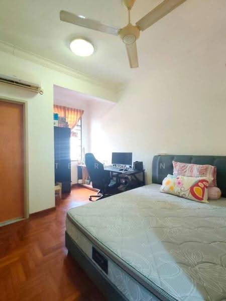 2-storey Terraced House for Sale in Taman Daya (Johor Bahru) - Terry Tan - Bedroom - PropertyGuru.com.my