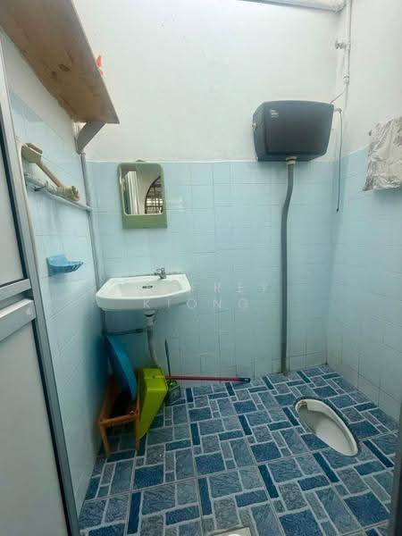 Rumah Teres 2-Tingkat untuk Dijual di Taman Damai Jaya (Skudai) - Jeffrey Kiong - Bathroom - PropertyGuru.com.my