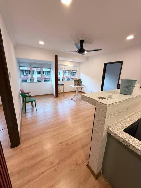 Pangsapuri untuk Dijual di Pangsapuri Sri Inai - Ahmad Muslim - Living Room - PropertyGuru.com.my