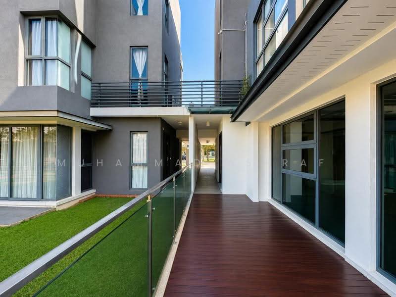 Semi-Detached House for Sale in Presint 8 (Putrajaya) - Muhammad Ashraf . - Exterior - PropertyGuru.com.my