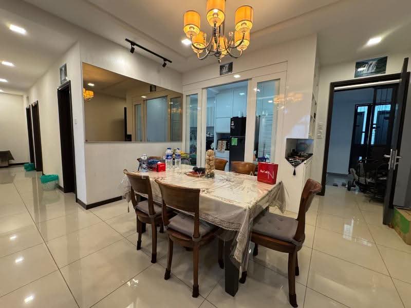 Kediaman Servis untuk Dijual di Molek Regency - Terry Tan - Dining Room - PropertyGuru.com.my