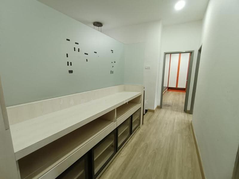 Cluster House for Sale in Taman Austin Heights (Tebrau) - Japheth Koh - Corridor - PropertyGuru.com.my