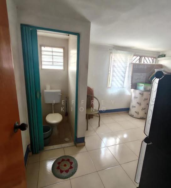 2-storey Terraced House for Sale in Taman Plentong Baru (Masai) - Jeffrey Kiong - Bathroom - PropertyGuru.com.my